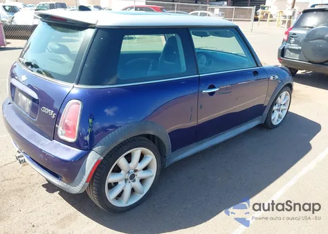 2006 Mini Cooper S from USA, damaged, VIN WMWRE33556TJ35013